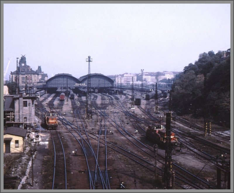 Der Hauptbahnhof von Prag. (Archiv 07/73)