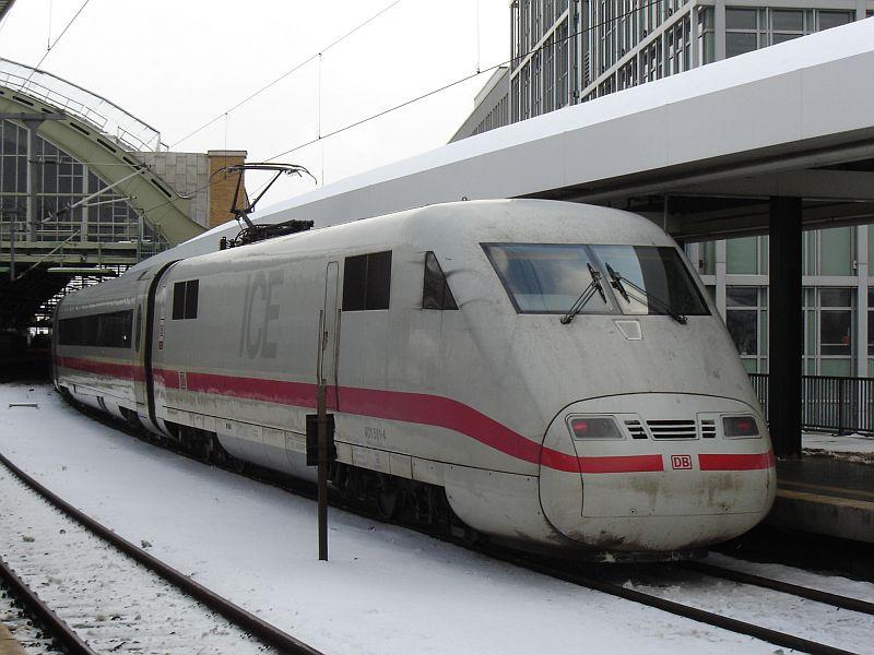 Der ICE1 aus Basel SBB endet hier in Berlin Ost und fhrt weiter zum ICE-Betriebswerkstatt Rummelsburg.