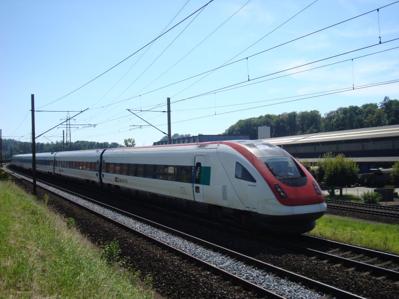Der ICN  Graf Zeppelin  war am 1.8.2007 bei Othmarsingen unterwegs in Richtung Zrich- St.Gallen.
