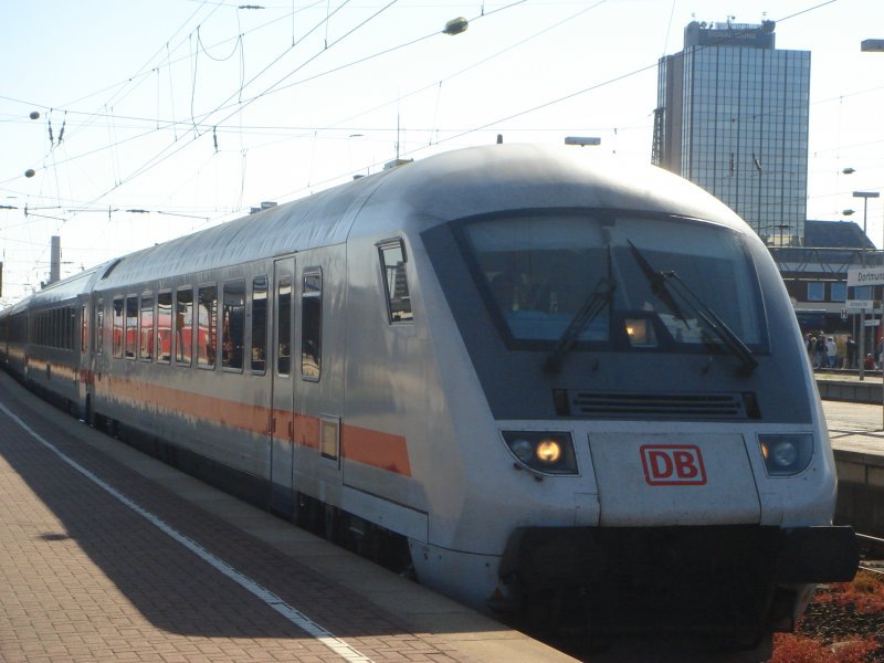 Der InterCity 2013 aus Magdeburg nach Oberstdorf. Aufgenommen am 01.05.07