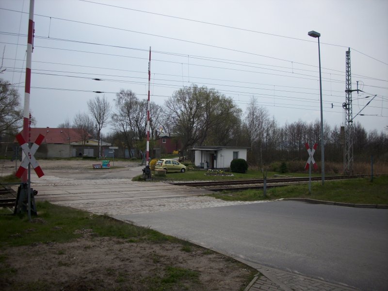Der letzte Schrankenposten auf Rgen am 14.04.2008 !
Der Schrankenposten befindet sich in Lietzow an der Einfahrt aus Richtung Bergen/Rgen.