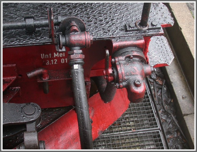 Der letzte Untersuch in Meiningen erfolgte vor ziemlich genau 5 Jahren. Lok 997237-3 in Schierke. (13.12.2006)