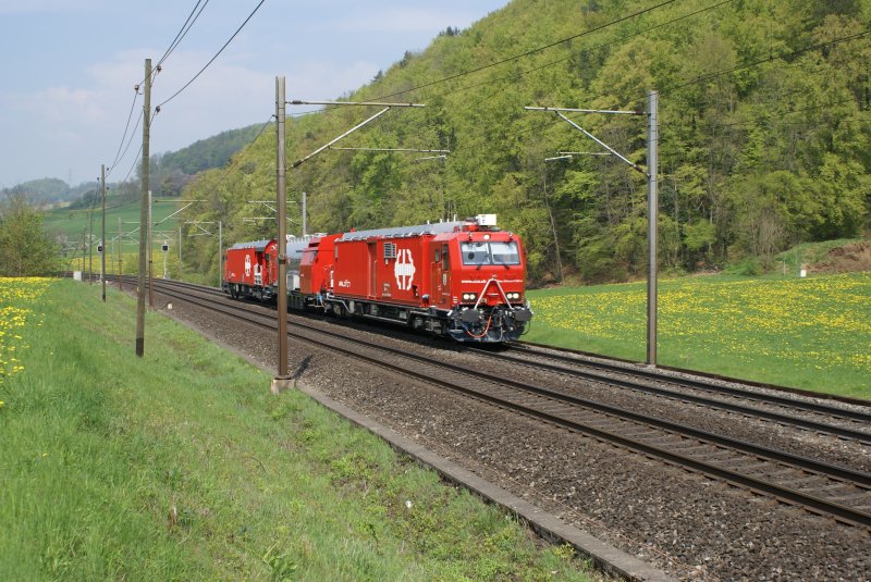 Der Lsch- und Rettungszug Basel befindet sich am 21.4.09 in Tecknau.