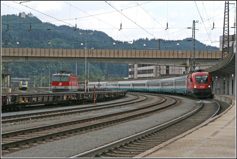 Der  Modellbahn gerechte  EC 87  TIEPOLO , von M�nchen nach Venezia Santa Lucia, wurde am 30.06.07 von der 1116 164 von M�nchen zum Brenner bespannt. 