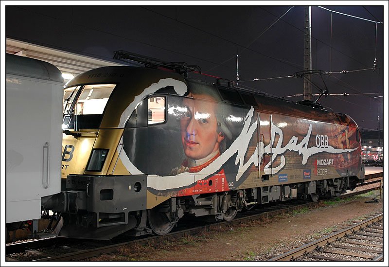 Der Mozarttaurus war am 22.2.2007 als Schublok fr den IC 654 von Graz nach Wien eingeteilt. Aufnahme vom Grazer Hauptbahnhof.