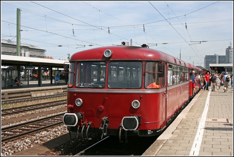 Der  Nebenbahnretter  in Mnchen Ost. Trotz seines Alters ist er immernoch sehr beliebt.