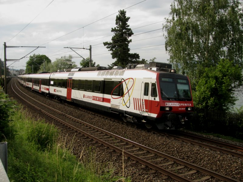 Der  neue  Glarner Sprinter (RBDe 560) am 14.06.2009 bei Richterswil.