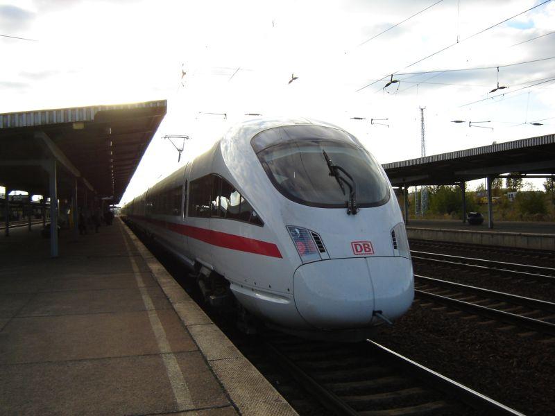 Der neue ICE-T2! Hier in Berlin Schnefeld Airport.