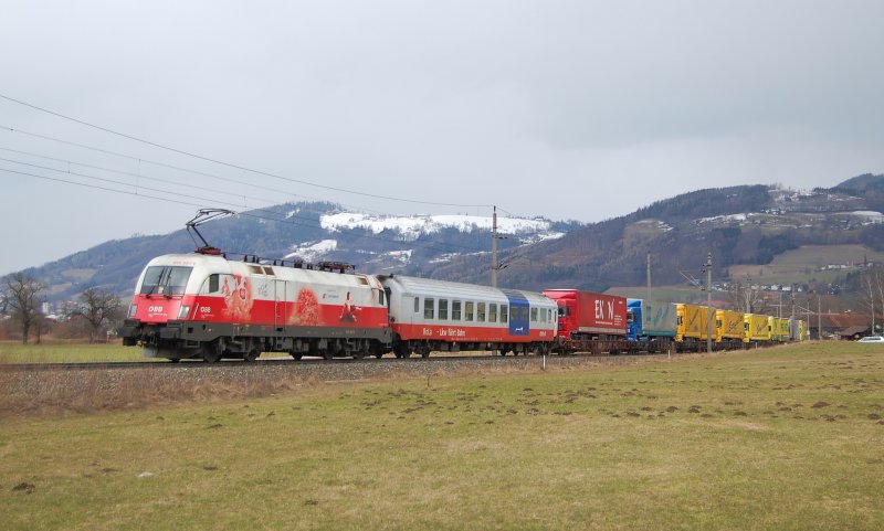 Der  Pole  1116 087 ist am 12.03.2009 mit
dem Rola 41411 in Micheldorf durchgefahren.