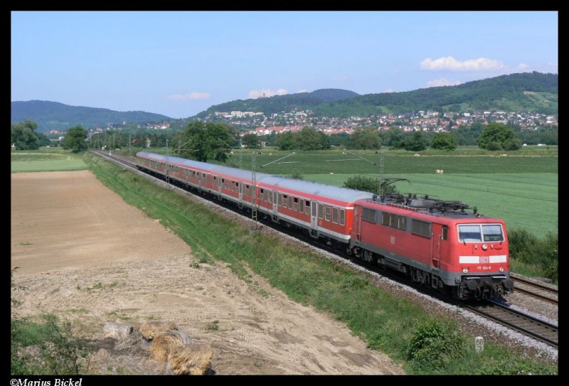 Der RB 15459 von Frankfurt nach Heidelberg wurde am 20.5.2007 auerplanmig von einer 111 gezogen statt geschoben. Zu sehen ist die 111 104.