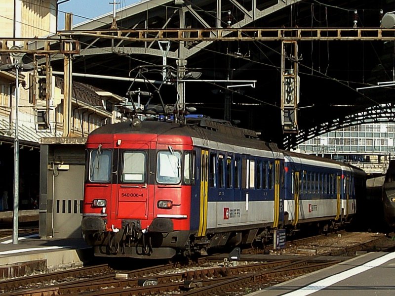 Der RBe 540 006 am 28.08.2008 bei der Einfahrt in Lausanne. 