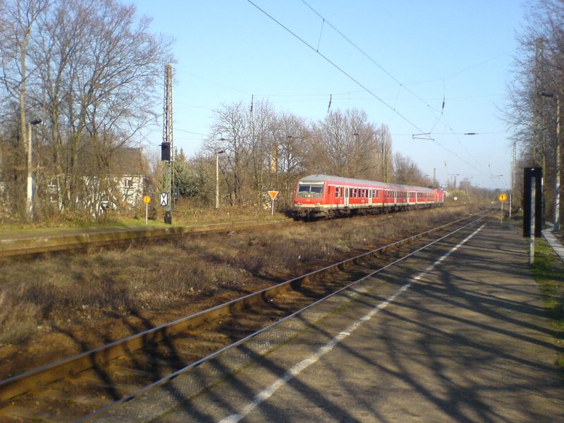 Der RE 18 nach Cottbus in Dresden-Trachau am 01.04.2009