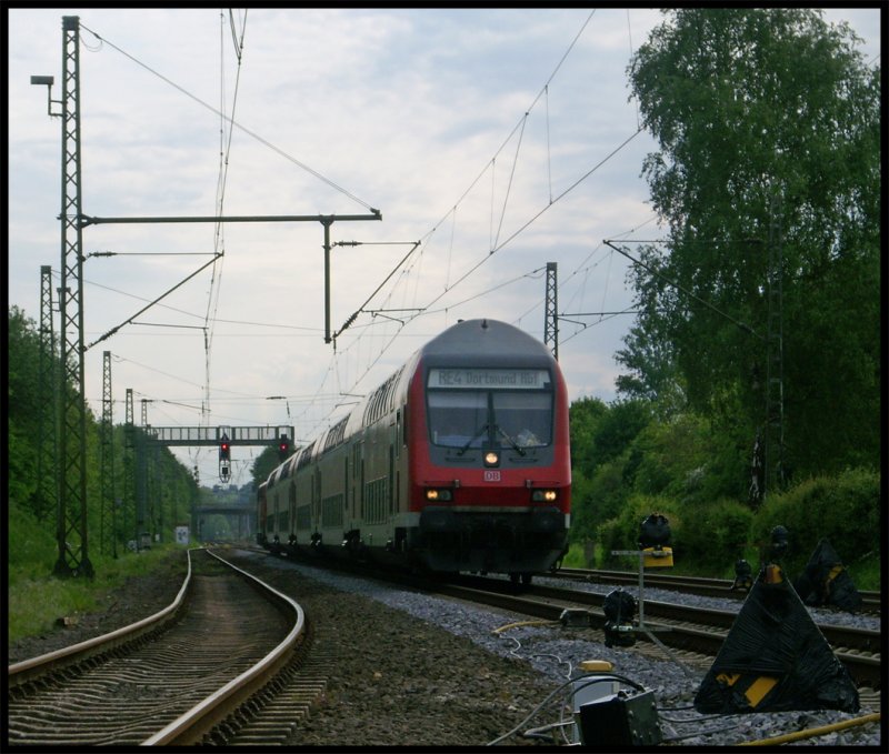 Der RE10431 nach Dortmund bei der Einfahrt von Geilenkirchen 8.5.2009 (Gru an den Herrn Otten ;-))