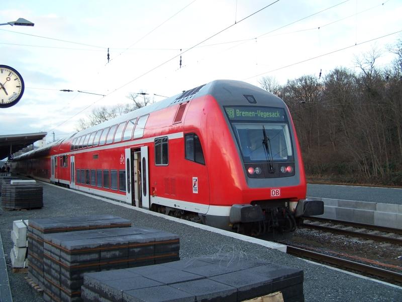Der RE160 von Bremen-Vegesack nach Verden und zurck.Aufgenommen am 10.02.2006 in Verden.