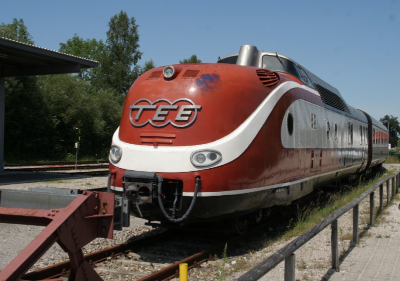 Der rote Triebkopf des Blue Star Train in Lenggries an 21.Juli 2009