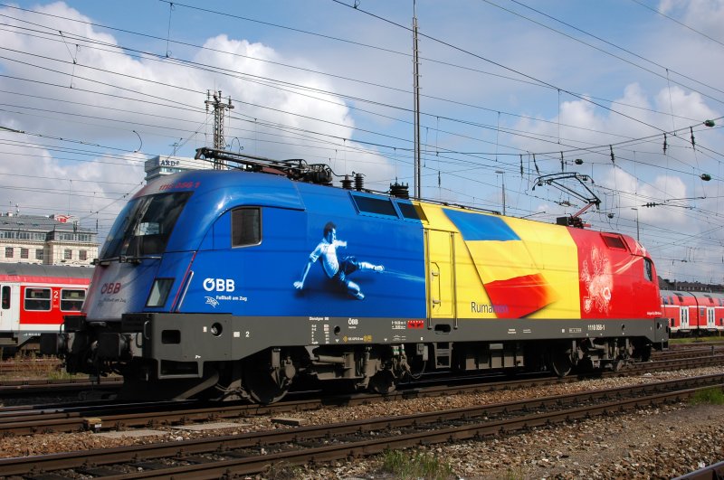 Der Rumnien-Stier (1116 056) am 21.09.08 bei einer kurzen Pause im Mnchner Hbf