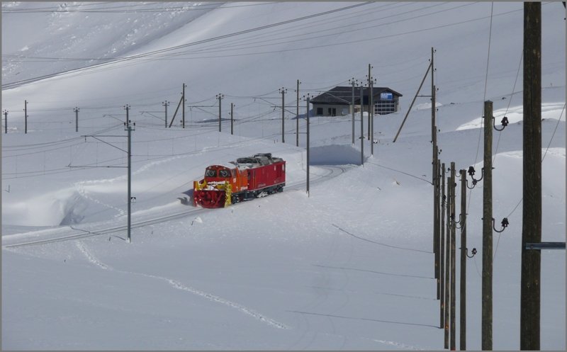 Der Schleuderzug fhrt Richtung Lagalb. (10.03.2009)