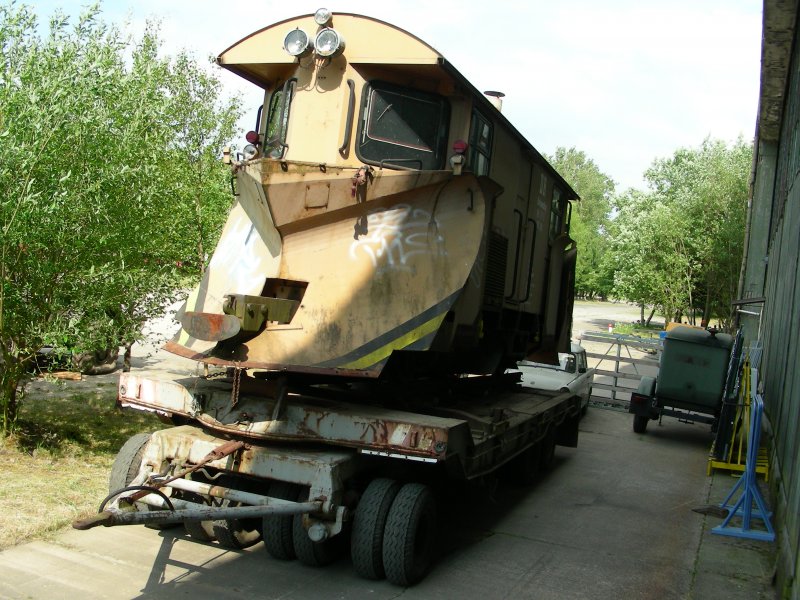 der Schneepflug der B�derbahn noch auf seinem Tieflader im
Technik-Museum P�tnitz