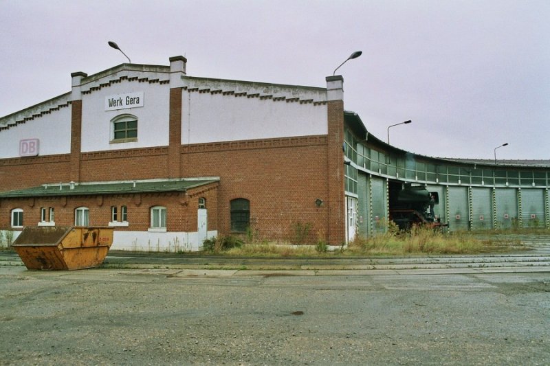 Der Schuppen 1 mit selten gewordenen Besuch 2004