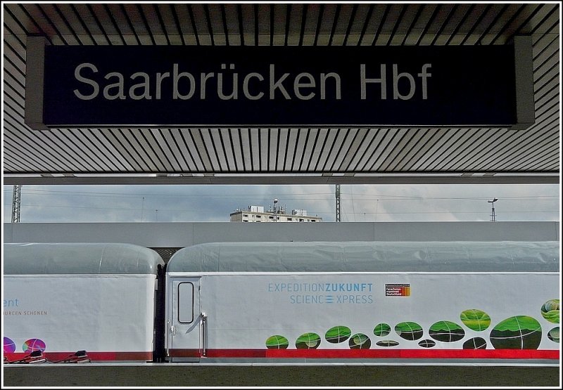 Der SciencExpress im Hauptbahnhof von Saarbrcken. 22.06.09 (Jeanny)