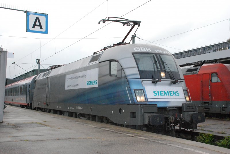 Der Siemens-Taurus (1116 038-9) hat am 14.09.2009 Stuttgart besucht.