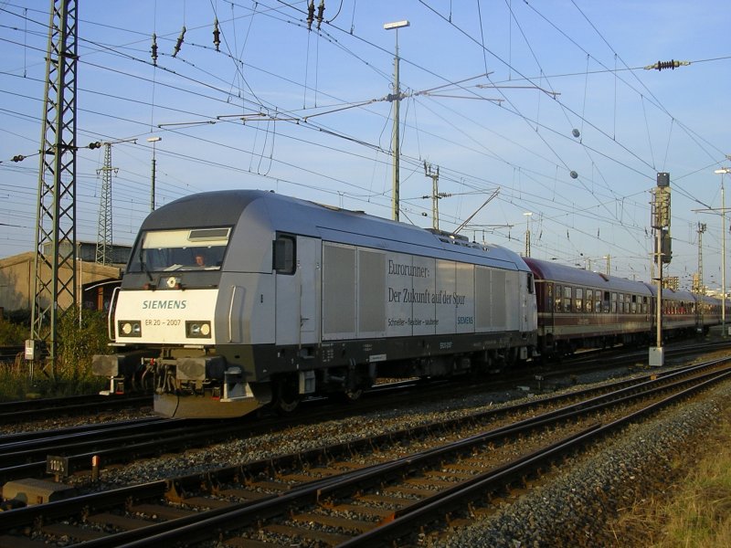 Der Star des Tages im Dortmunder Hbf. war der Eurorunner 
ER 20-2007 mit SDZ 91522 aus Gr�mnitz.(21.09.2008)