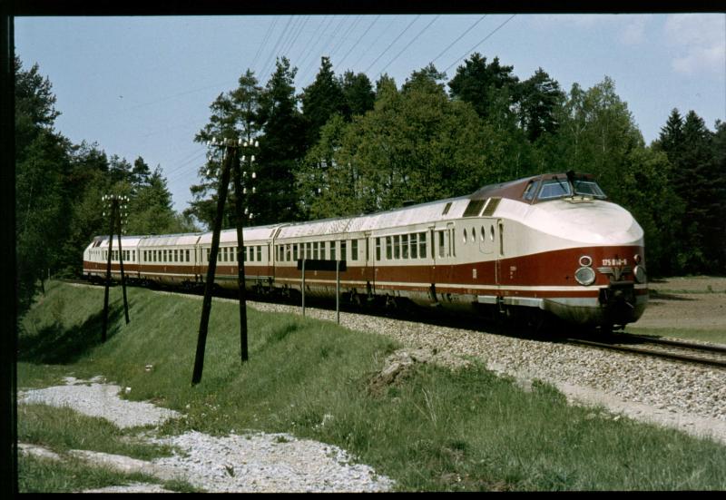 Der Stolz der Deutschen Reichsbahn DDR kurz vor Gemnd sterreich