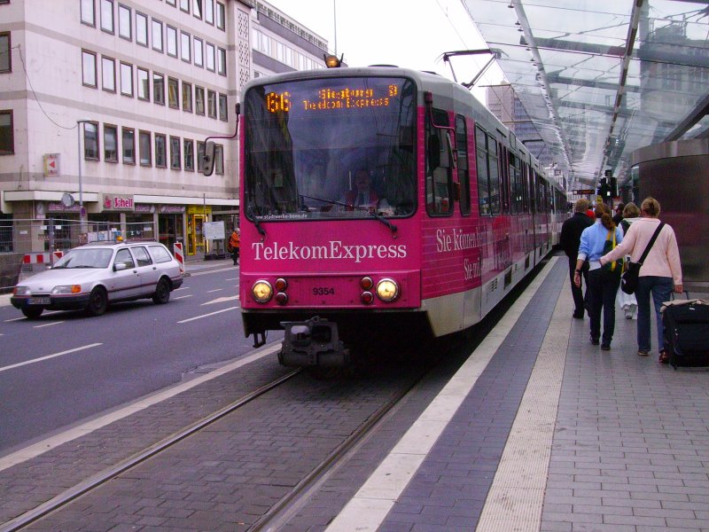 Der Telekomexpress in Richtung Siegburg. 02.09.07