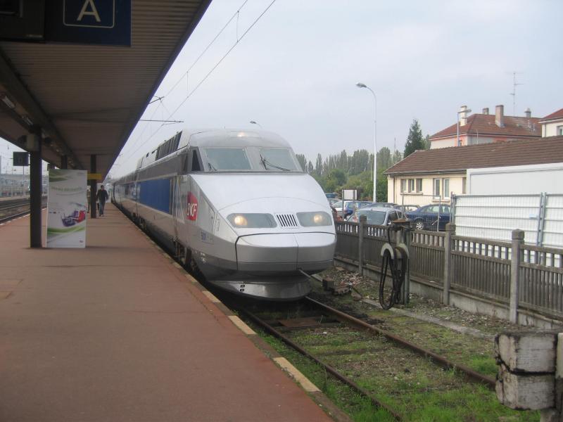 der TGV 521 als Presentationsfahrt in Franzosiches Bahnhof Thionville 07 oktober 2005