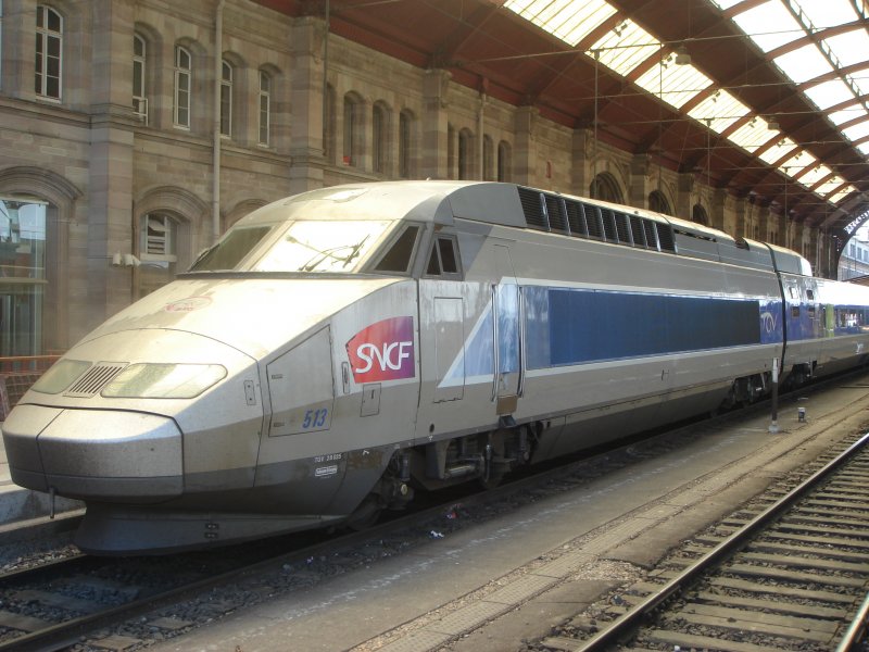 Der TGV von der SNCF im Bahnhof Strasbourg am 30.05.07