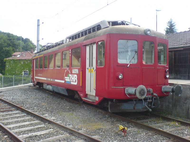 Der Triebwagen BDhe 2/4 23 steht abgestellt im Bahnhofsareal von Heiden. Er und sein Schwesterfahrzeug mit der Nummer 24 werden seit der Inbetriebnahme des BDhe 3/6 25 leider nur noch selten gebraucht. 