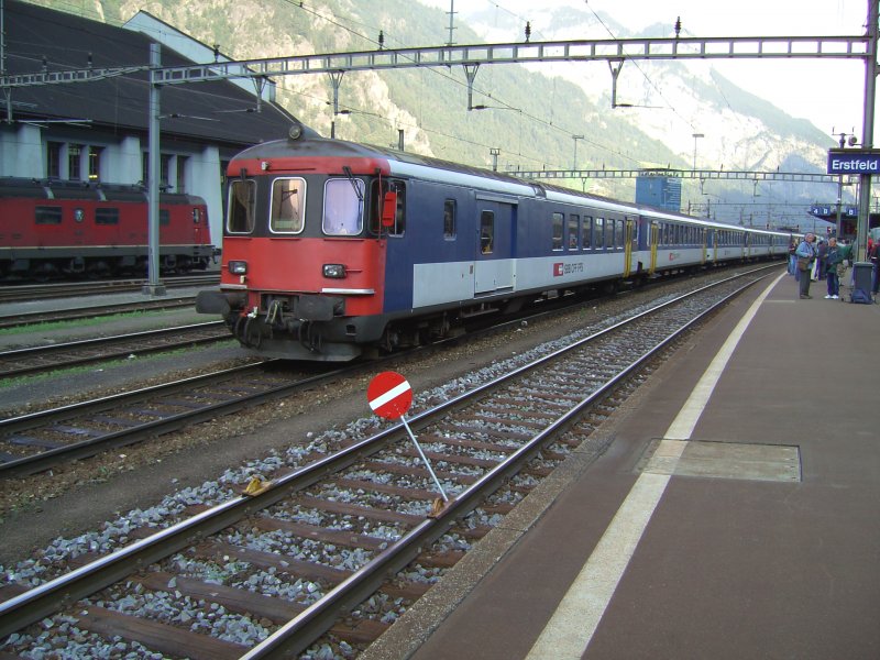 Der Triebwagen RBe 540 012-2 wahr am 08.09.2007 ausgestellt in Erstfeld beim Gotthardjubilum. 
