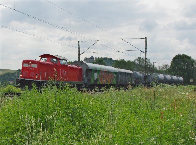 Der Unkrautvernichtungszug auf der KBS 613 gezogen von 212 034-3. 23.06.2009.