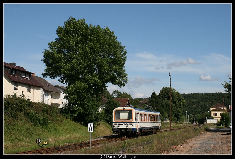 Der Waibstadter NE81 am 30. Juli 2009 bei der Einfahrt in den Bf Waibstadt.