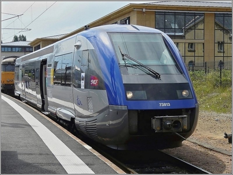 Der Walfisch A TER X 73813 konnte am 22.06.08 im Bahnhof von Metz unter die Lupe genommen werden. (Jeanny)