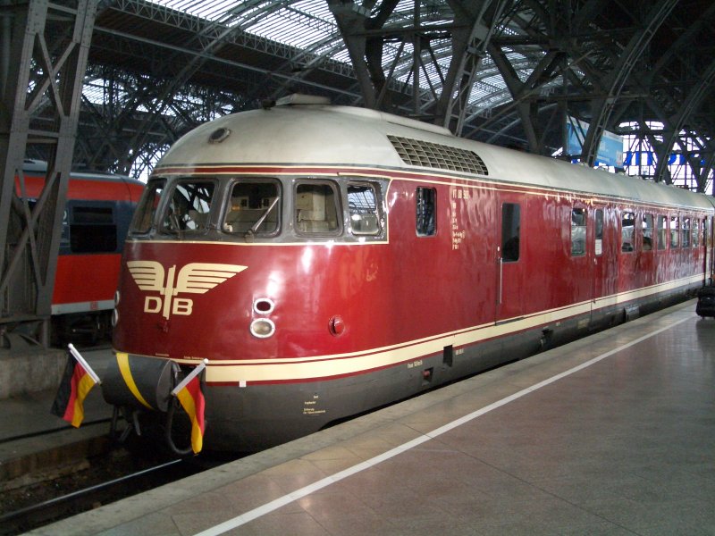 Der WM-Zug von 1954 im Leipziger Hbf Anfang Dez. 2005