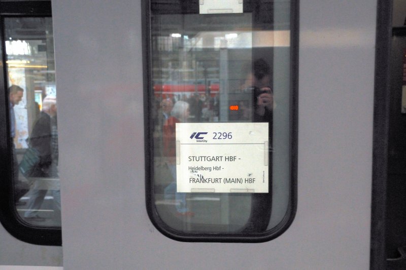 Des R�tsels L�sung: 1116 180-9 hatte IC 2296 am Haken. (April 2009).