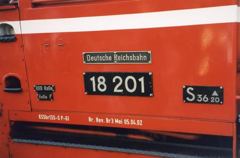 Detailaufnahme der 18 201 am 21.9.02 in Vlklingen.