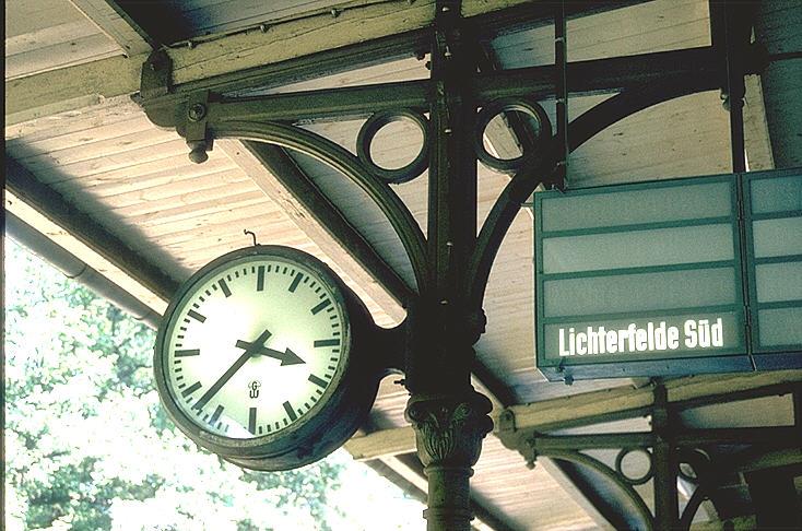 Detailaufnahme auf einem S-Bahnhof der Wannseebahn.(Archiv P.Walter)