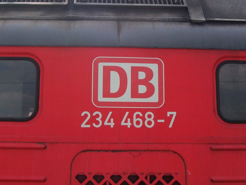Detailaufnahme der Baureihe 234, welche am EC aus Warschau dran war. Aufnahme entstand in Berlin Hbf