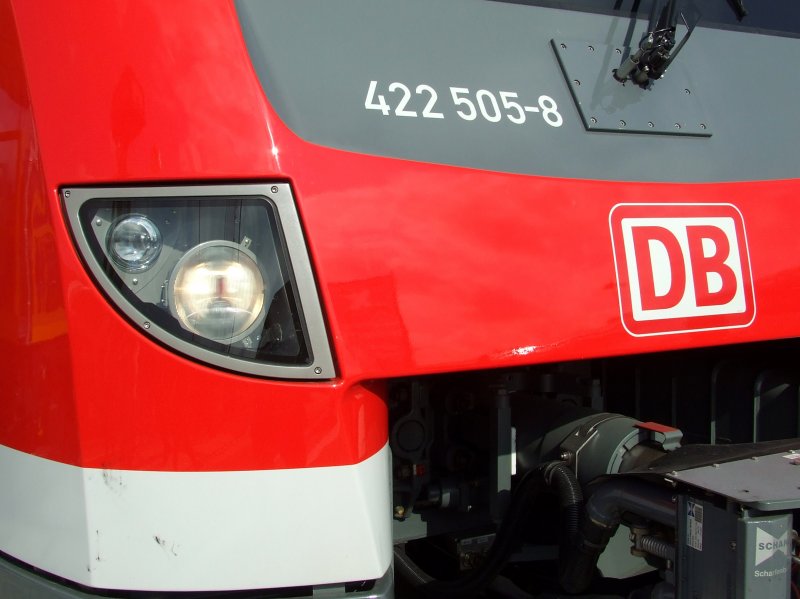 Detailaufnahme des neuen ET 422 005 auf der Innotrans in Berlin am 25.09.2008.