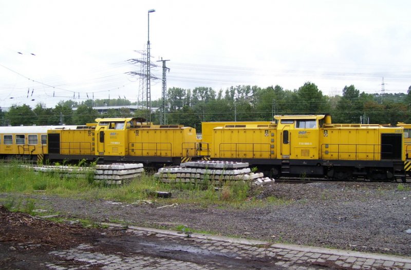 DGT 710 968-9 + 710 966-3 in Wiesbaden-Ost Gbf; 07.08.2007
