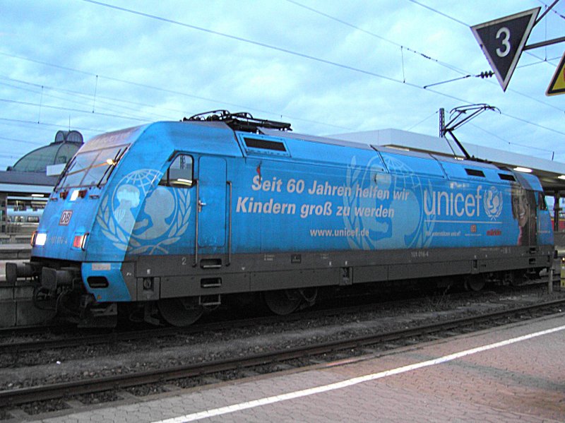 Die 101 016 am 29.12.2007 in Nrnberg HBF. 