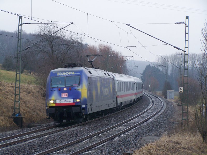 Die 101 101-4  Europa  fuhr am 31.Dezember 2007 mit dem IC 2066 von Nrnberg Hbf nach Karlsruhe Hbf. Hier bei Mgglingen. (Ich wnsche allen einen guten Rutsch ins neue Jahr)