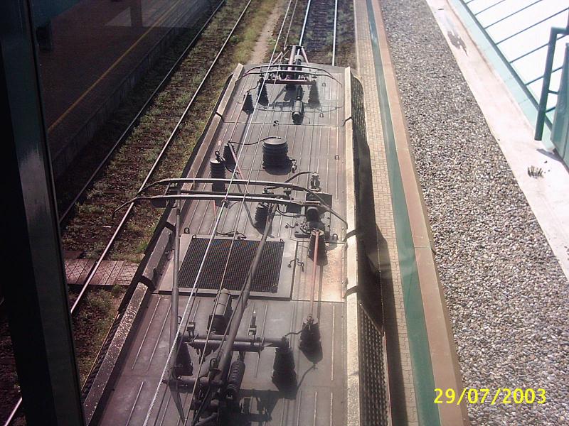 Die 1044 101-2 von oben.