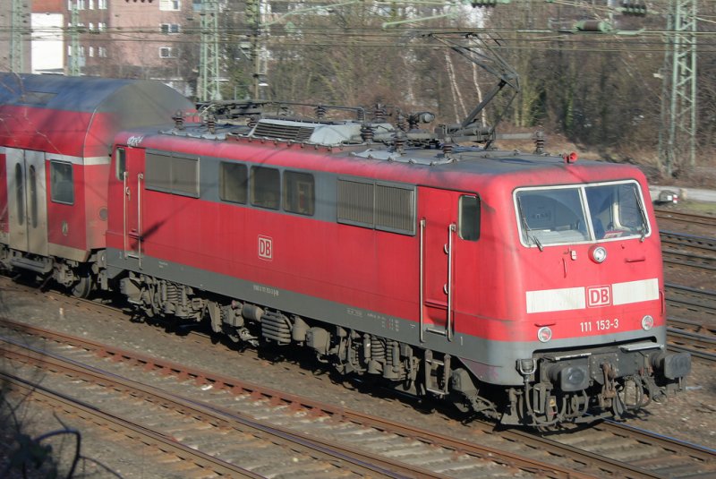 Die 111 153-3 auf dem RE4 von Aachen nach Dortmund am 30.01.2009 in Aachen West