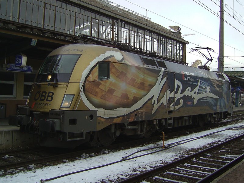 Die 1116 250 (Mozart) am 05.01.2008 in Salzburg Hbf.