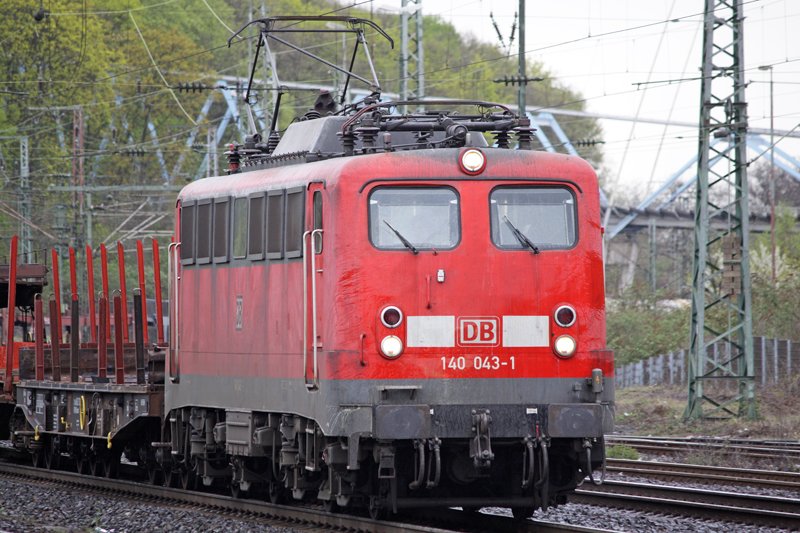 Die 140 043-1 fuhr durch Kln West am 08,04,09
