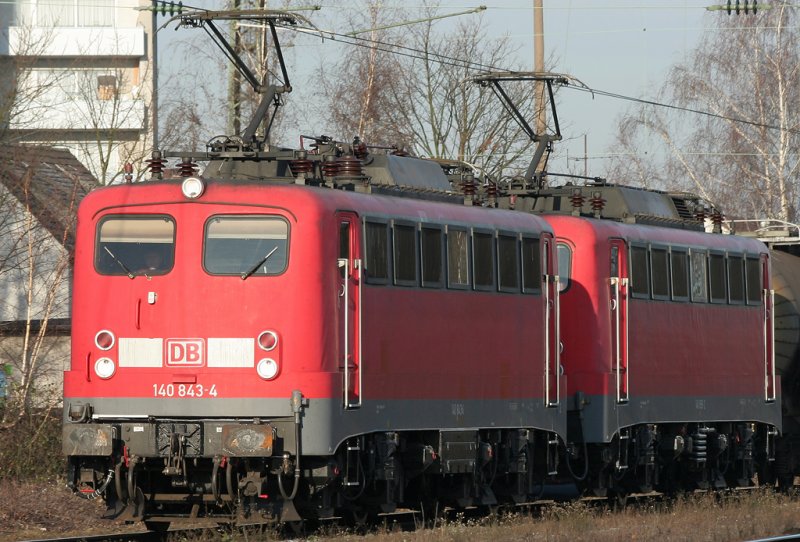 Die 140 843-4 durchfuhr in DT Opladen am 03.01.2009