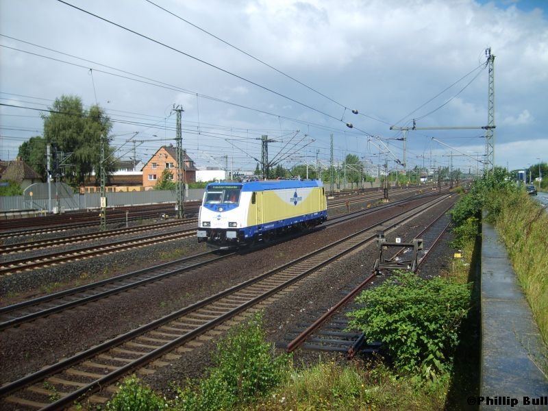 Die 146 532-7 macht sich am 30.7.07 wieder auf den Weg nach Kassel, von wo sie kurze Zeit zuvor her kam